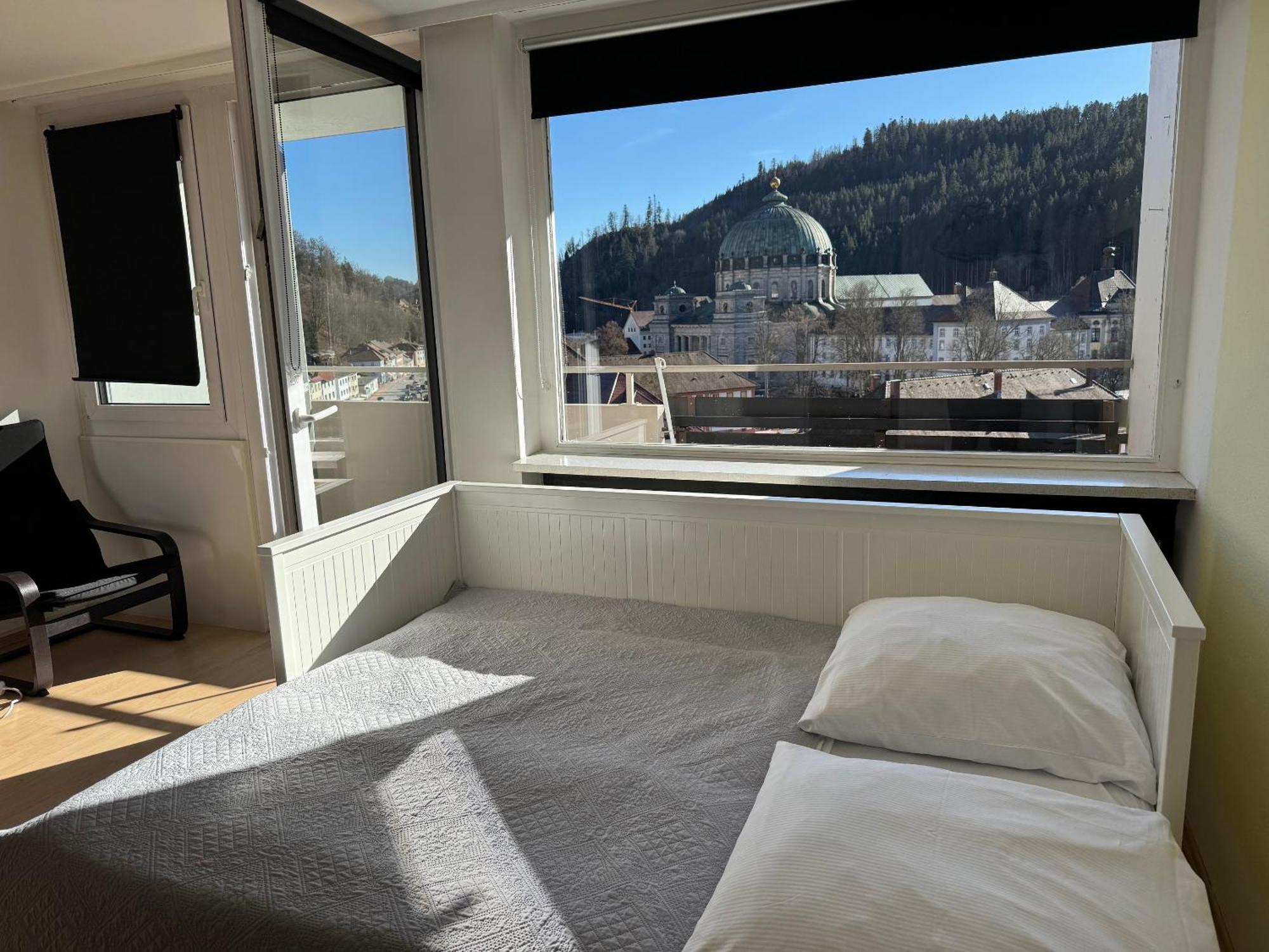 Domview Apartment Санкт Блазиен Екстериор снимка